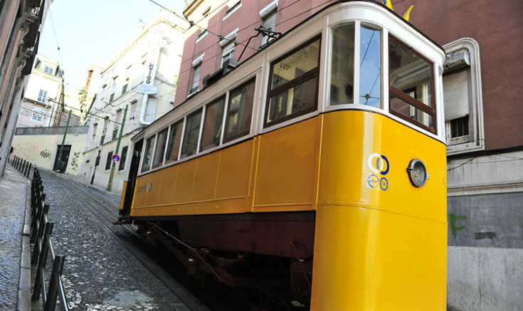 Dezastru la celebrul funicular din Lisabona funicular-lisabona