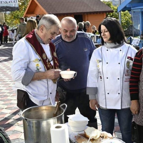 568555734_1575147840375477_3891813538220056630_n